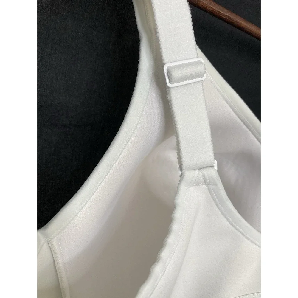 Cacique Wireless Bra Size 44F Comfort Lightly Lined White Full Coverage Soft Cup